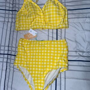 Chic Yellow Checkered Bikini Set
